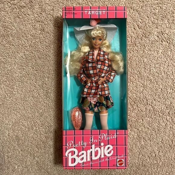 Target Exclusive 1992 Pretty In Plaid Barbie - Picture 1 of 3